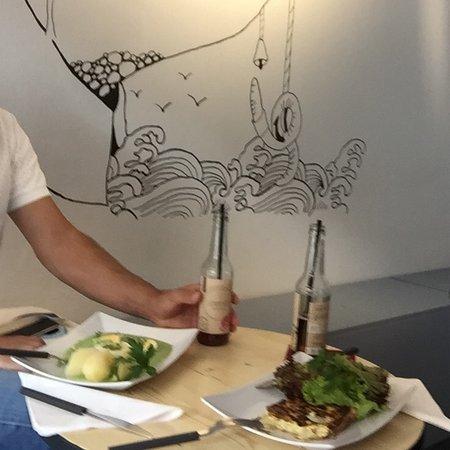 OFOF Cafebar