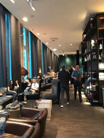 One Lounge