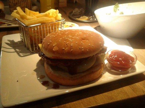 Bistro Cinema