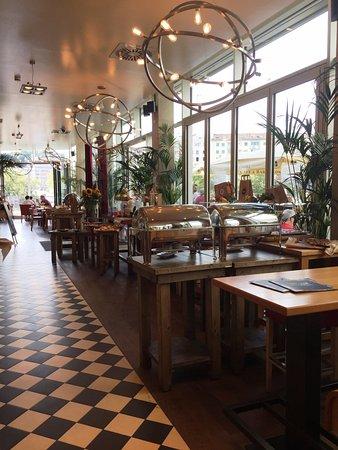 Cafe & Bar Celona