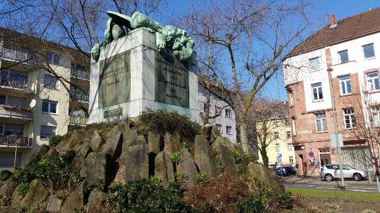 Hessendenkmal