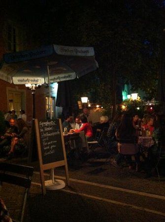 Hacker-Pschorr Wirtshaus im alten Augustiner Kloster